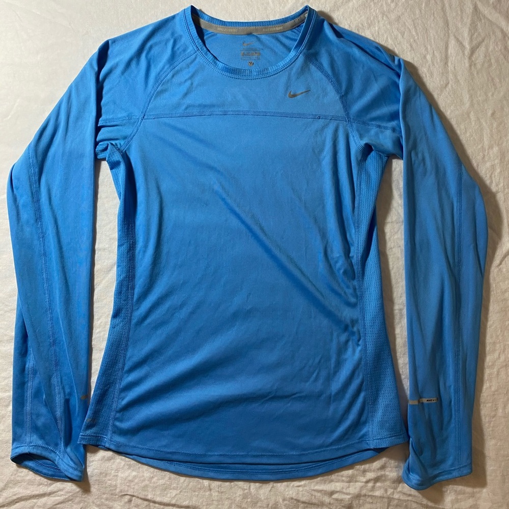 Nike long sleeve top size small